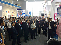 The China Universities Research Achievement Fair attracts a large number of entrants